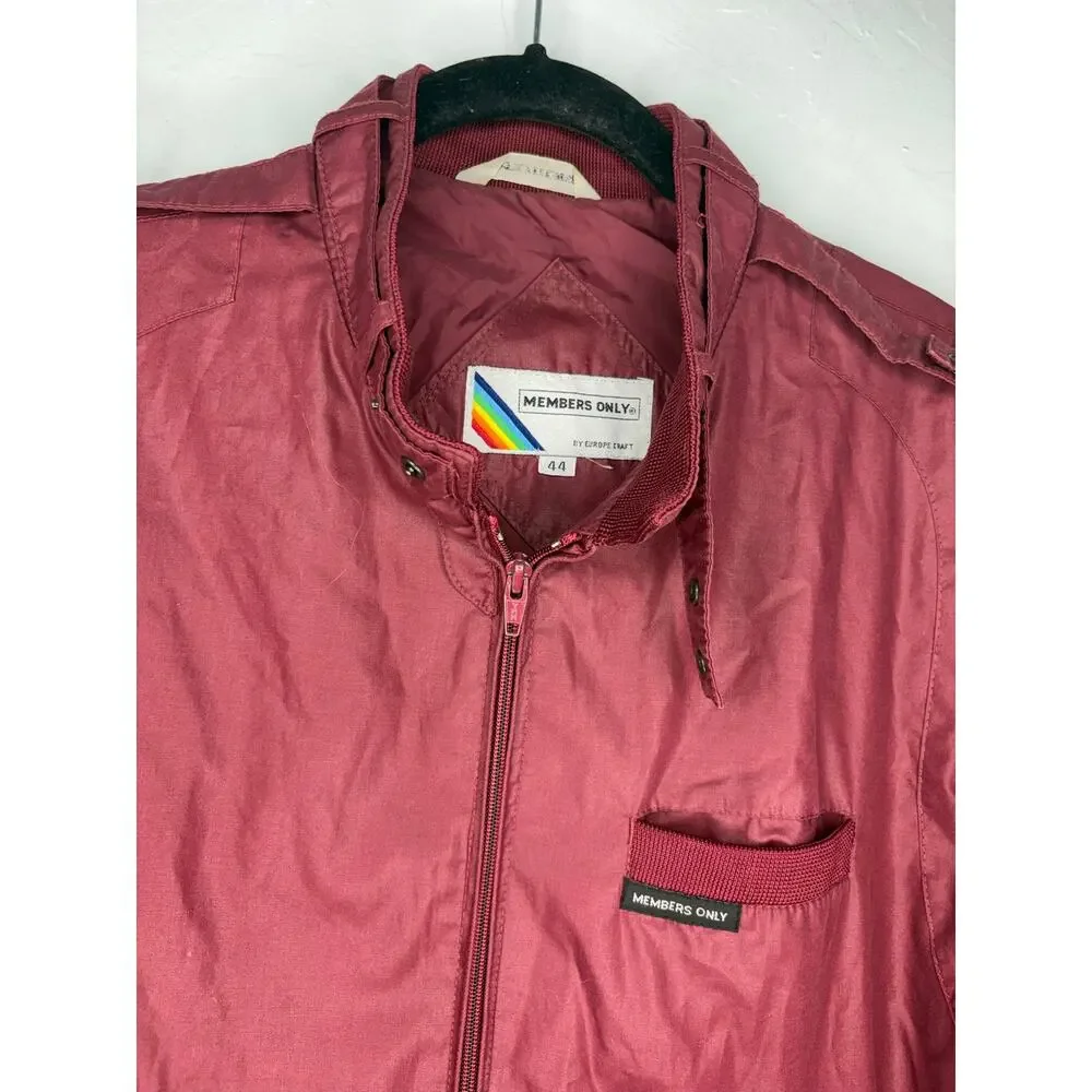 Member's Only Vintage Iconic Racer Jacket Size 44 Burgundy 80's